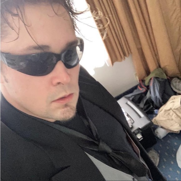 Meet your Posher, Troy - Picture 4 of 7